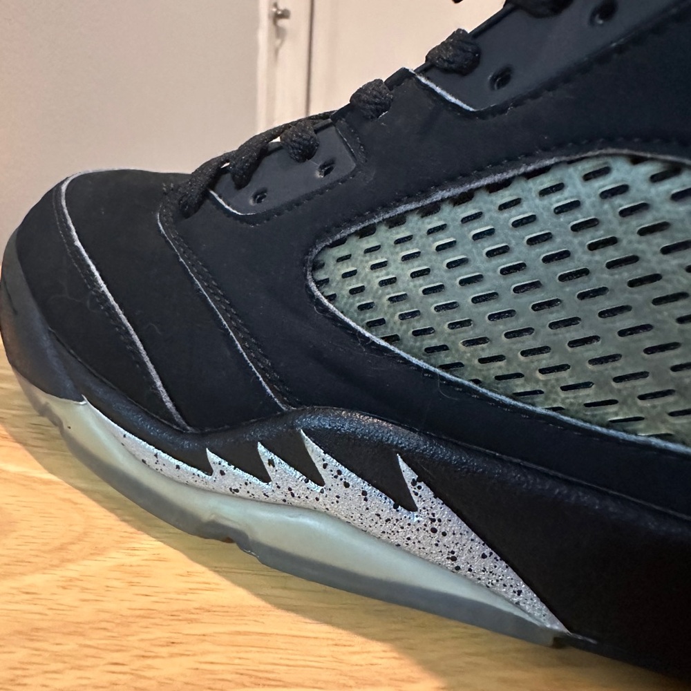 Air Jordan 5 Black Metallic (2016) - Picture 10 of 12